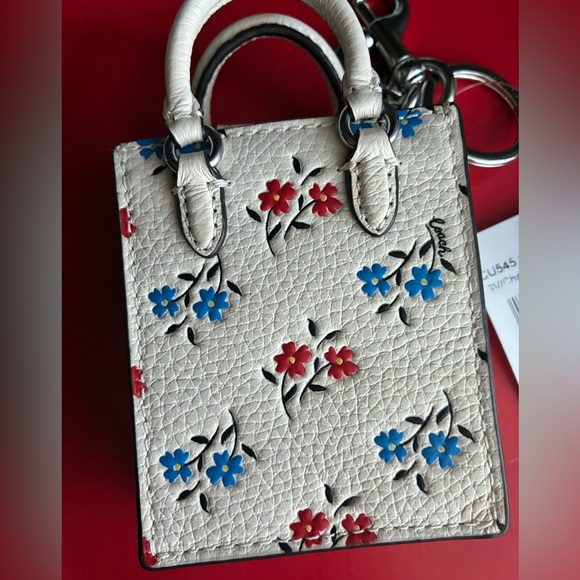 NEW COACH Key holder,Coach White Floral Key & Card Holder - Picture 3 of 9